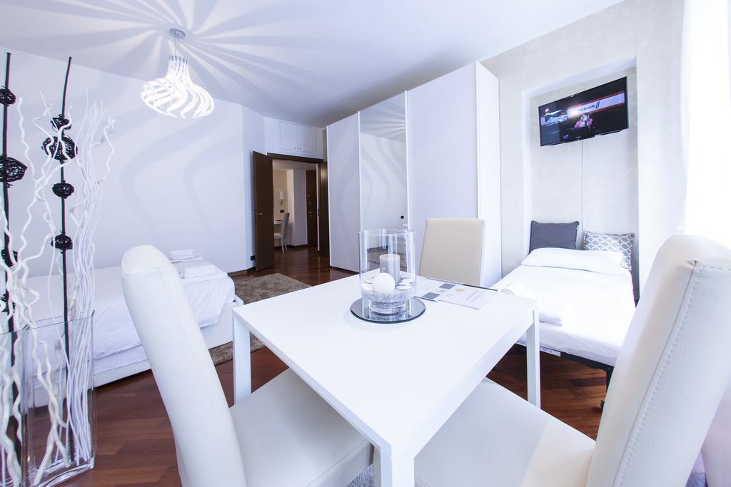 Hemeras Boutique Homes - Design Apartments In Milan Center Dış mekan fotoğraf